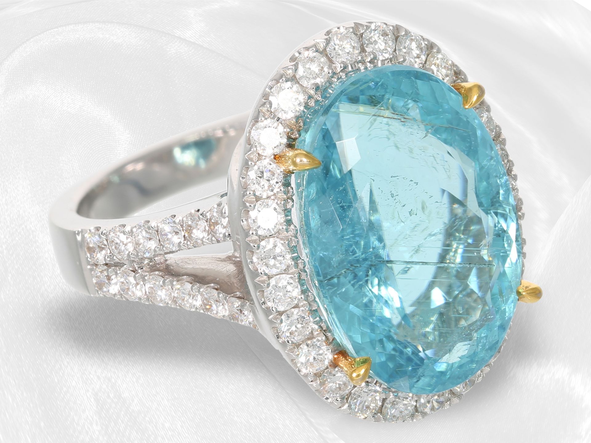 Ring: äußerst luxuriöser Brillantring mit wunderschönem, extrem seltenen Cuprian-Elbaite "Paraiba" - Bild 2 aus 8