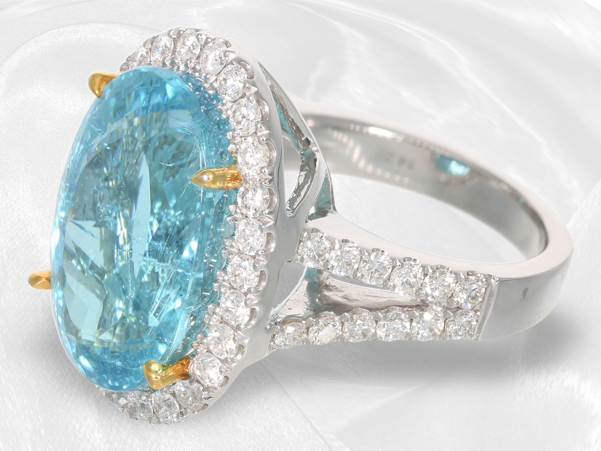 Ring: äußerst luxuriöser Brillantring mit wunderschönem, extrem seltenen Cuprian-Elbaite "Paraiba" - Bild 4 aus 8