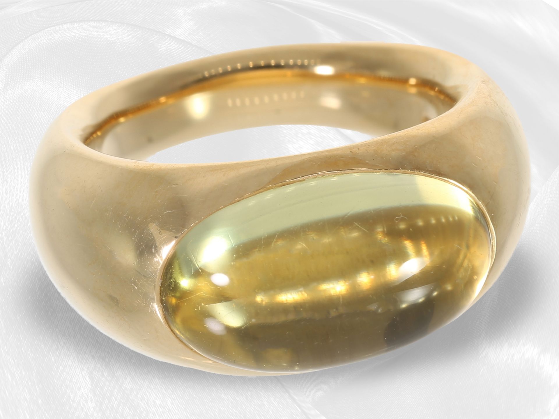 Ring: massiver und schwerer Goldschmiedering von Wempe mit schönem Citrin - Bild 2 aus 4