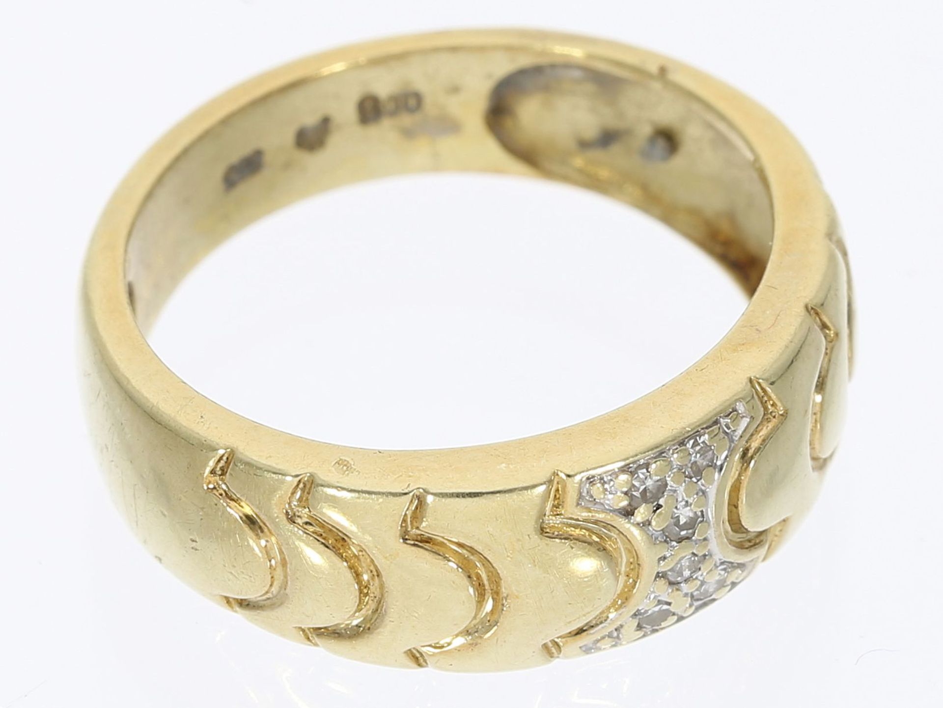 Ring: kleiner gelbgoldener vintage Ring mit Diamanten, 14K Gold - Image 2 of 2