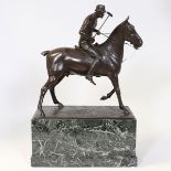 Jean Eduard Dannhäuser 1869 Berlin - 1925 Berlin - Polospieler - Bronze. Braun patiniert. Grüner