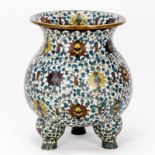 Weihrauchbrenner China, Qing-Dynastie. Cloisonné. H. 23,3 cm. D. Mündung 17,3 cm. Normale,