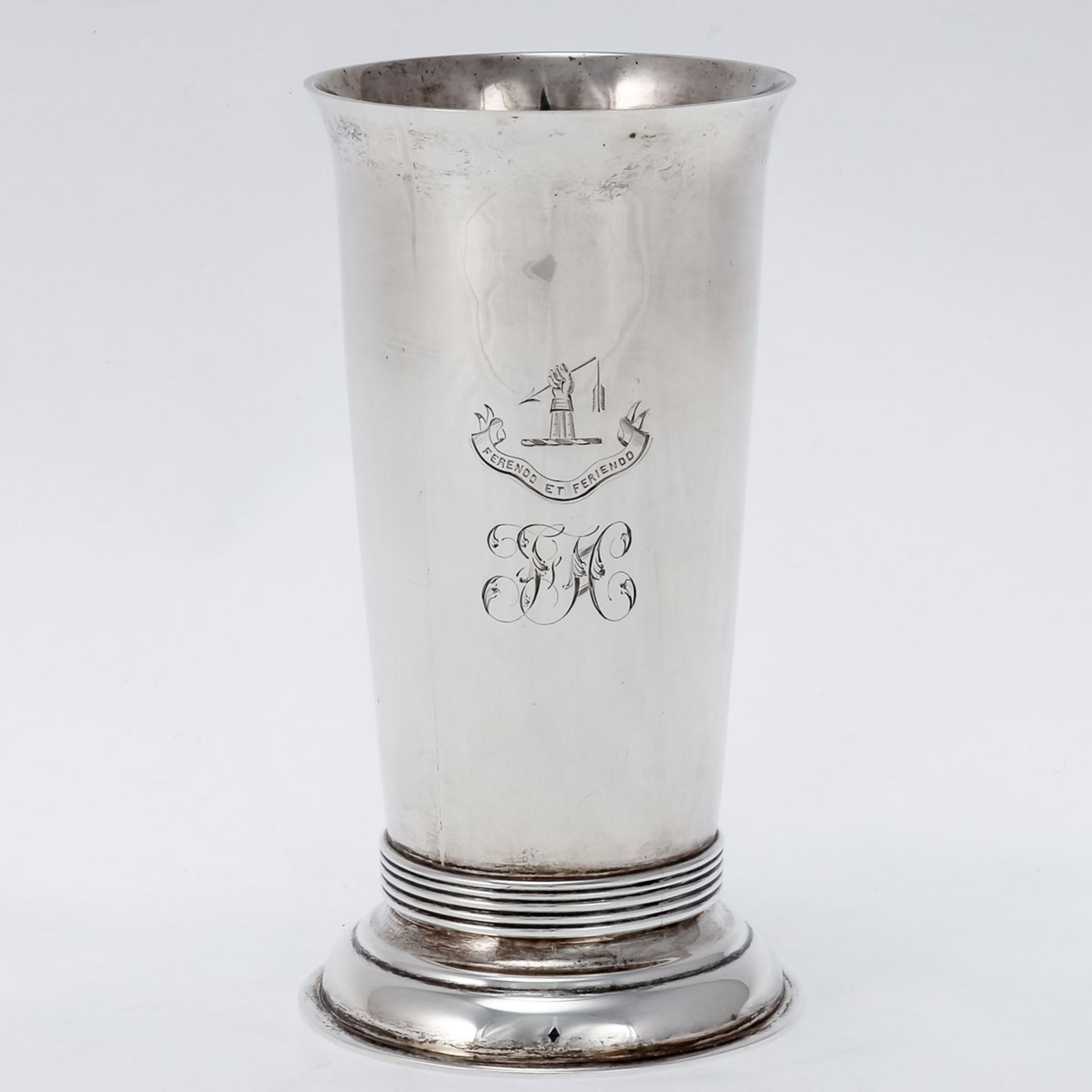 Blumenvase James Wakely & Frank Clarke Wheeler/London/England, um 1895/96. 925er Silber. Punz