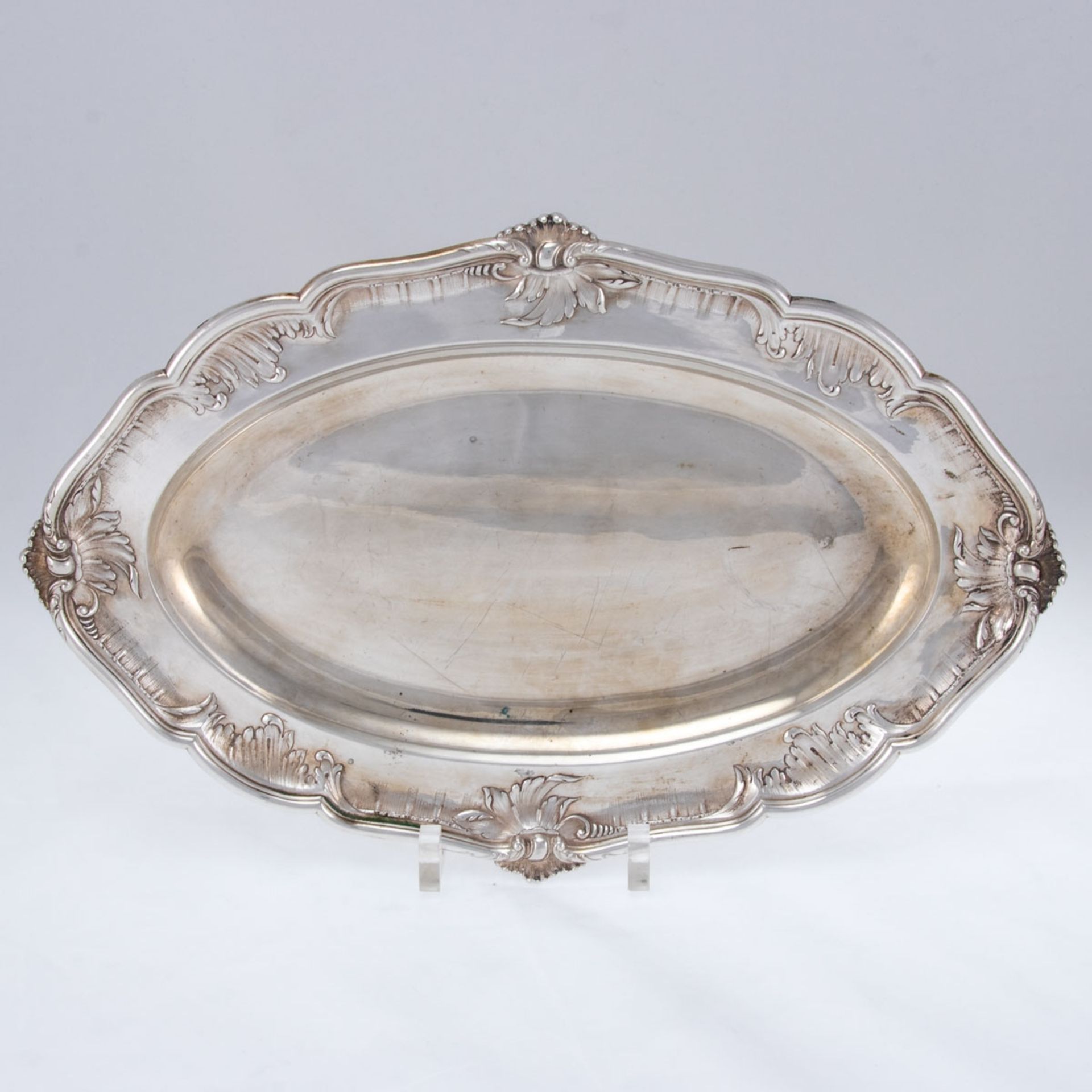 Ovale Fleischplatte im Barock Stil Conrad Phillip Wilhelm Range/Kassel, um 1890. 800er Silber