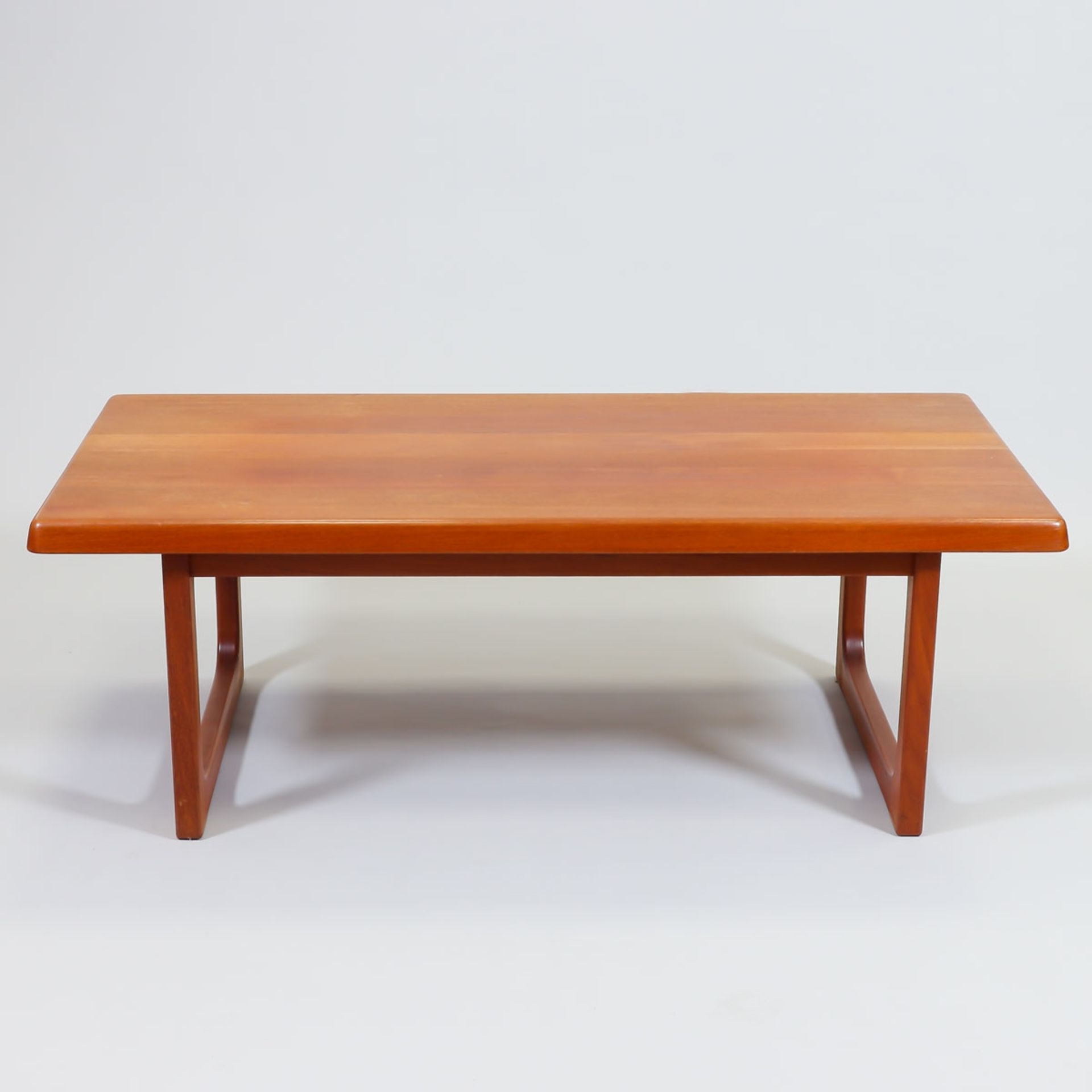 Mid Century Couchtisch Nils Bach Möbelfabrik/Dänemark, um 1960. Teak. Herst.-Marke, Modell