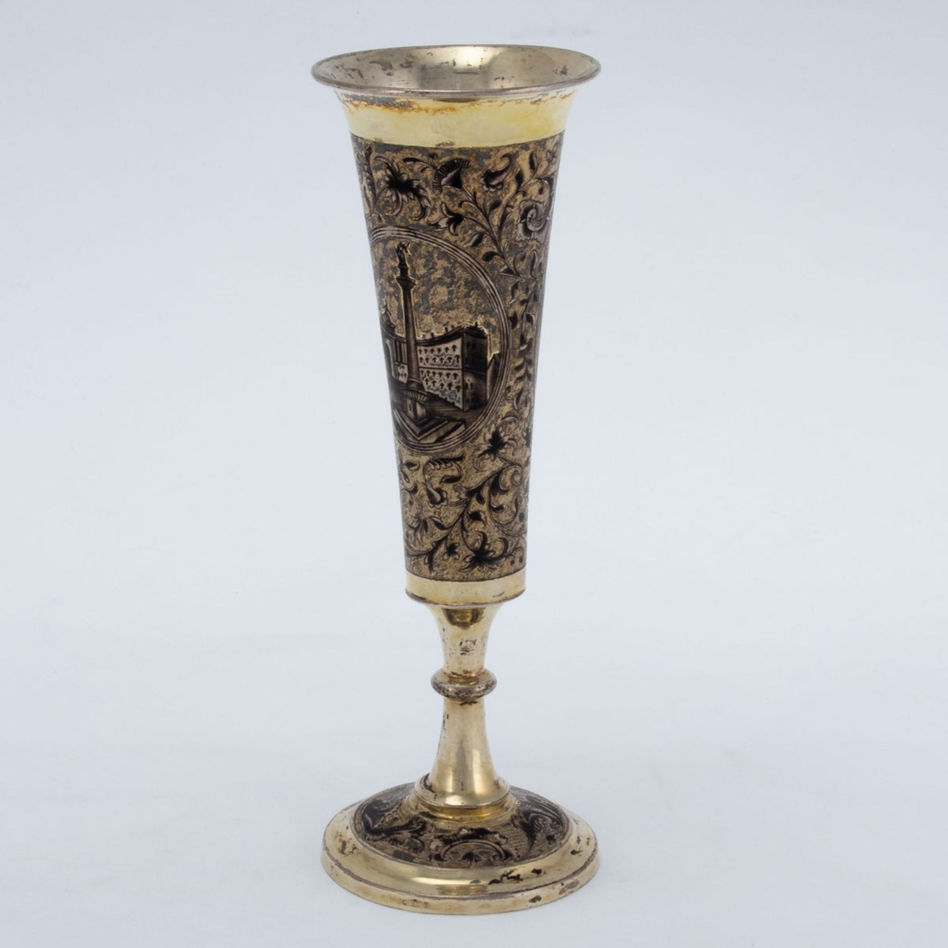 Vase mit Niellotechnik Moskau/Russland, um 1860. 84 Zolotniki/vergoldet. Punzen: Herst.-Marke