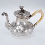 Biedermeier Teekanne Georg Julius Friedrich Knauer/Hannover, 1840. 750er Silber. Punzen: Hers