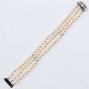 Perlen-Armband - dreireihig mit Brillanten-Schließe 585/- Weißgold, gestemp. Gewicht: 35,3