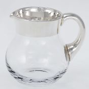 Glaskrug Glas. Versilbert. H. 12 cm. 0,5 Liter. Breiter Silberrand aus Feinsilber.
