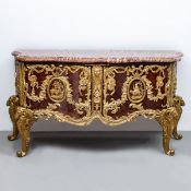 Seltene Prunkkommode, sog. Cabinet á Pans im Louis XV Stil Frankreich, um 1880.
