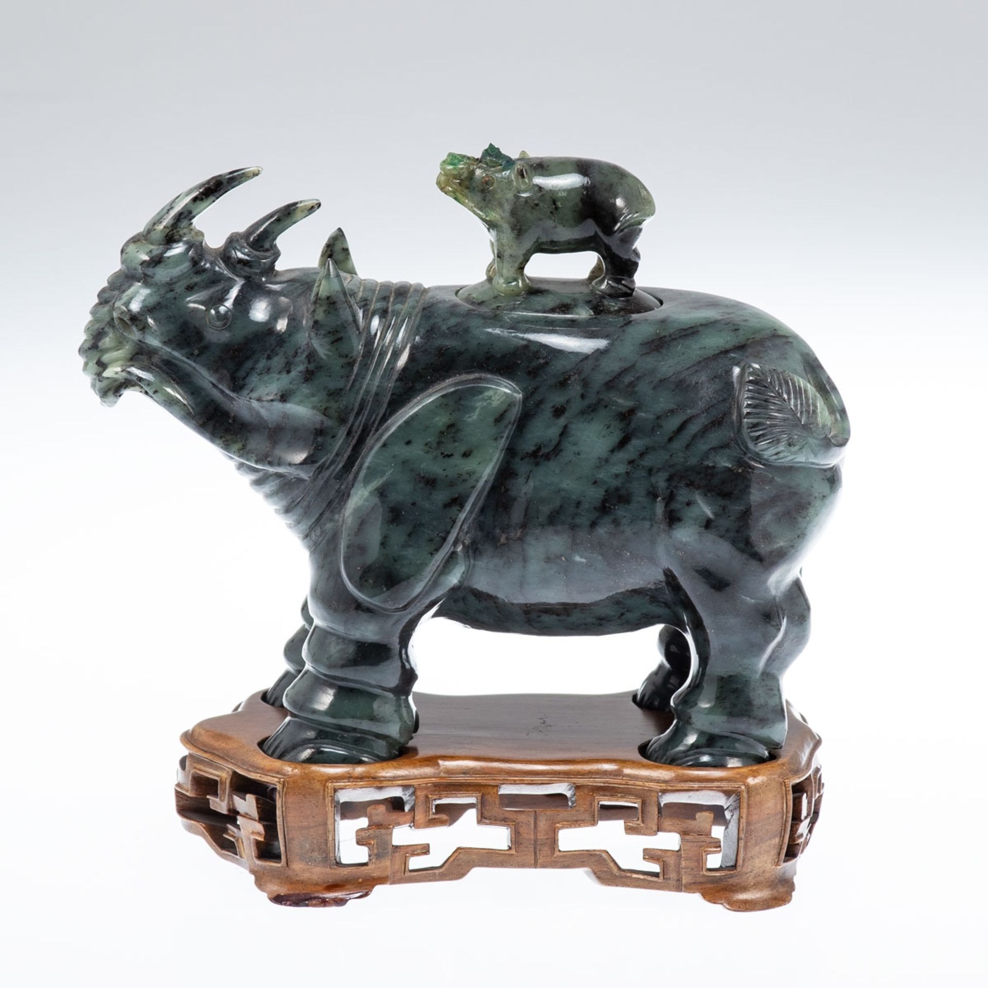 Räuchergefäß als Nashorn, Jade, China - Image 2 of 3