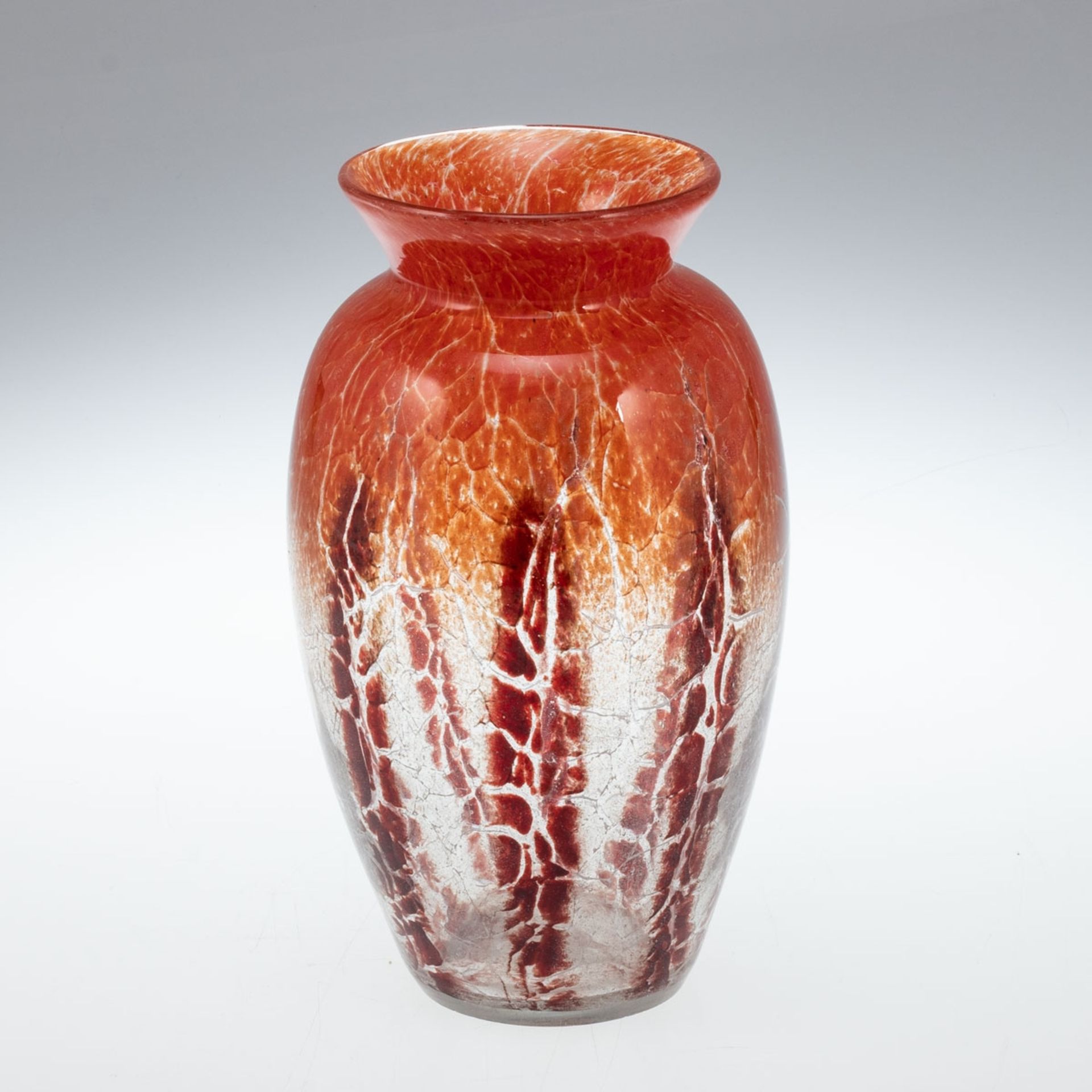 Vase Ikora rot. WMF, Geislingen um 1930/1935.