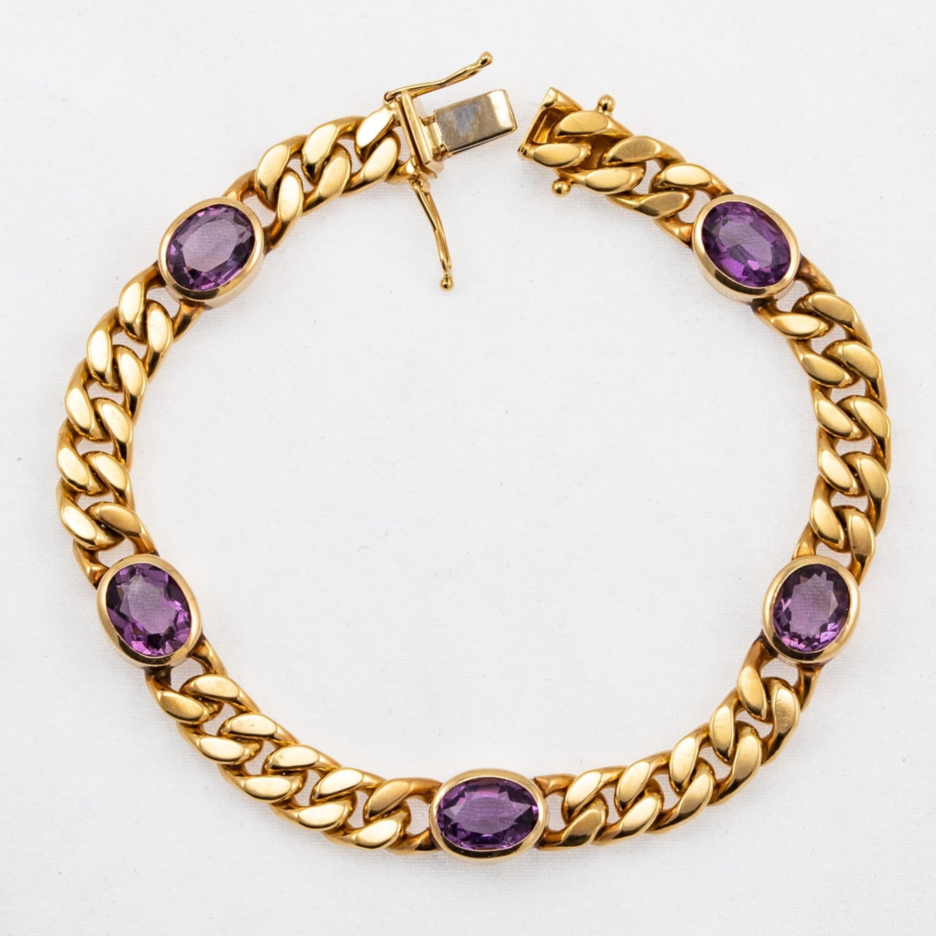 Klassisches Armband mit Amethysten