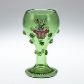 Wappenglas als Römer. Um 1870.