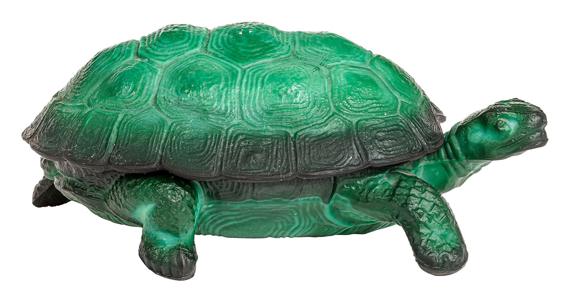 Large covered bowl made of Jade glass in the shape of a turtle from the «Ingrid» collection