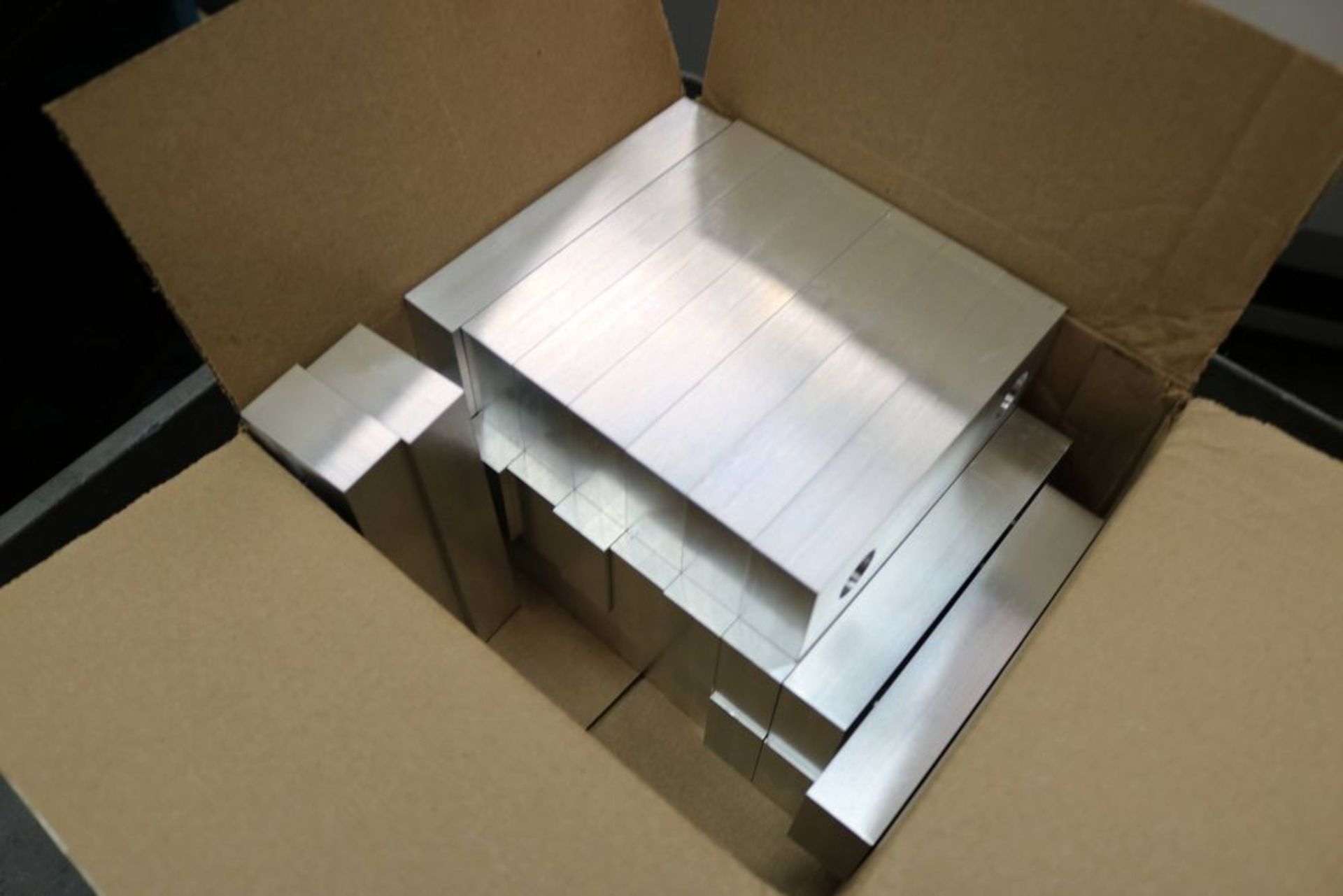 Box of New 6" Aluminum Vise Jaws - Image 3 of 3