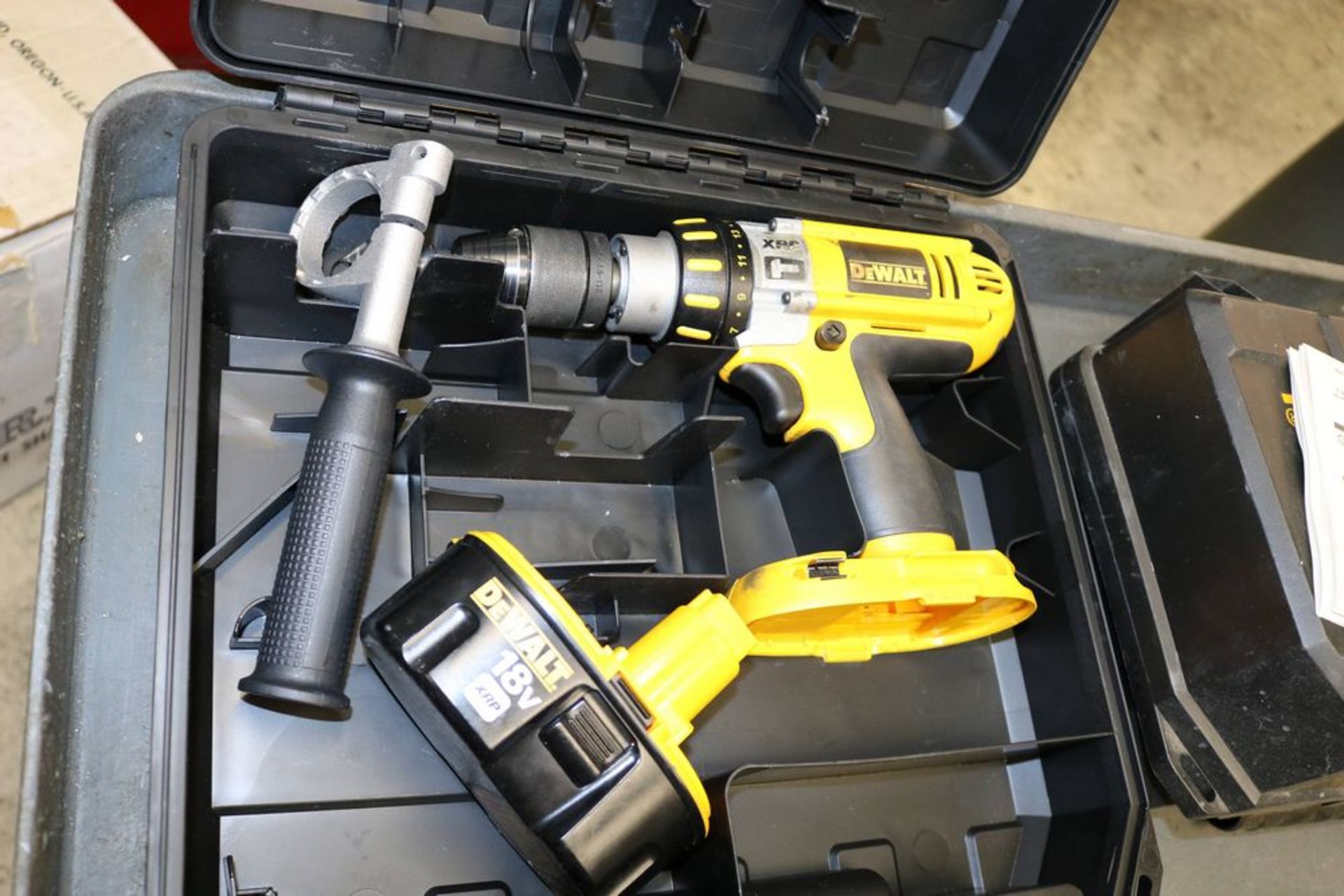 DeWalt Drill DC925KA with Charger and Battery, DeWalt Electric Palm Sander DW411K - Image 3 of 4