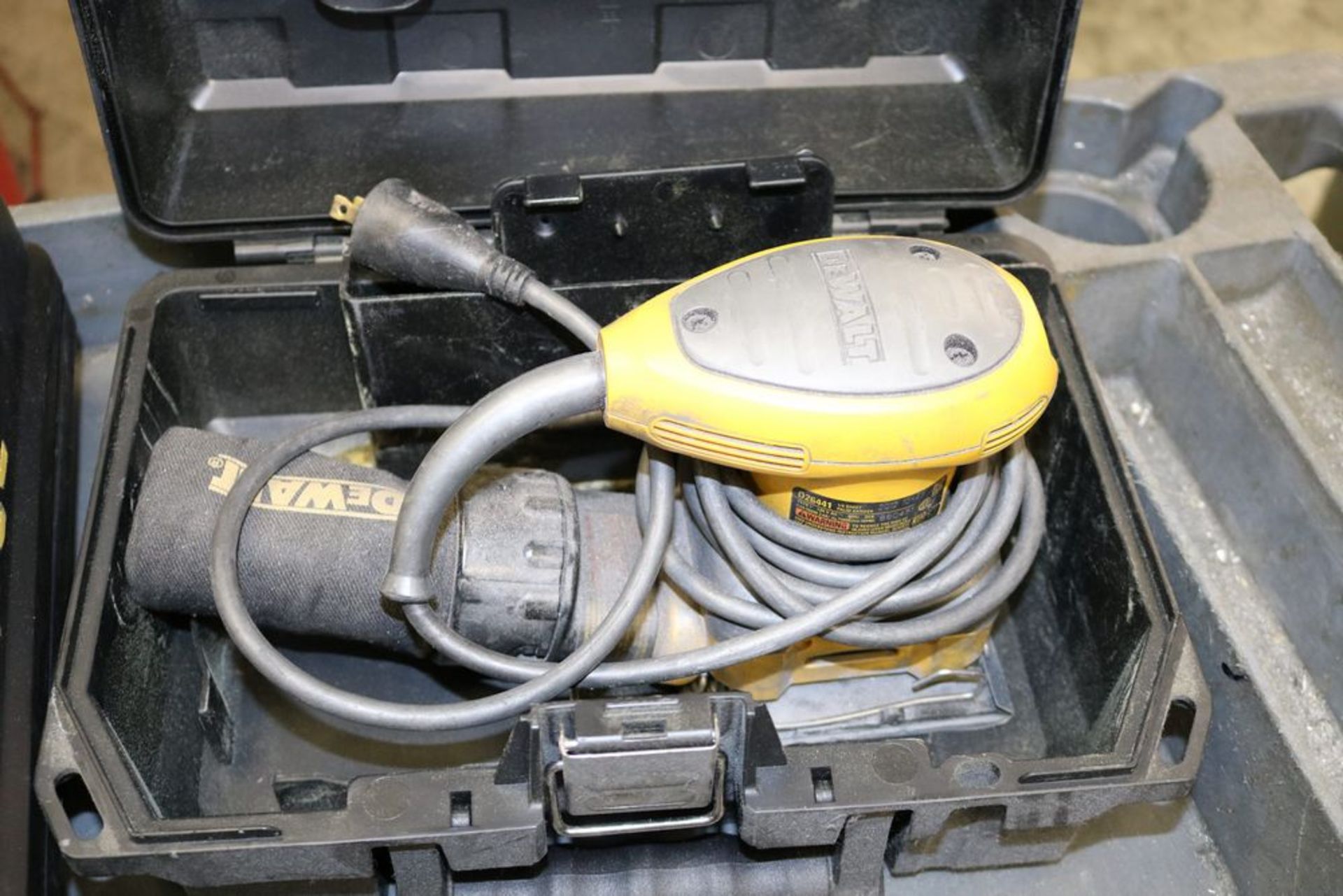 DeWalt Drill DC925KA with Charger and Battery, DeWalt Electric Palm Sander DW411K - Image 4 of 4