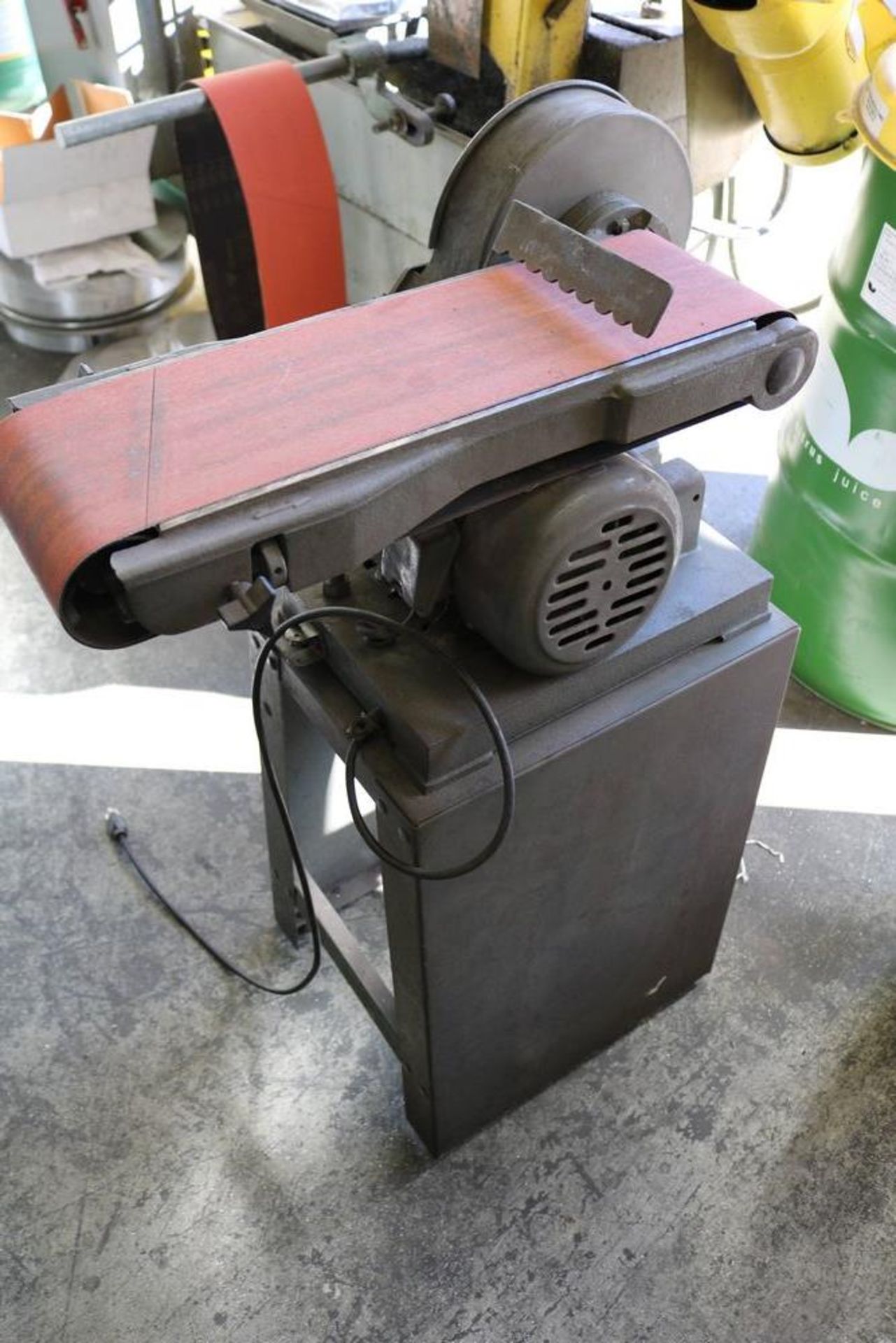 1995 Rotland 6" x 9" Belt and Disc Sander, 1/2 HP with Extra Sanding Belt - Image 3 of 5