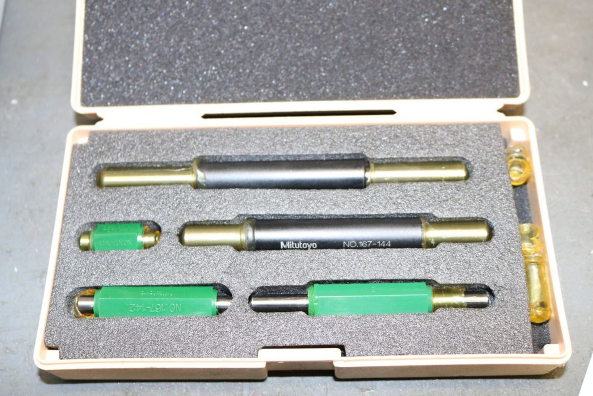 Fowler Digmic Set 0 - 1", 1 - 2", 2 - 3" with Mitutoyo 0 - 6" Standards - Image 4 of 4