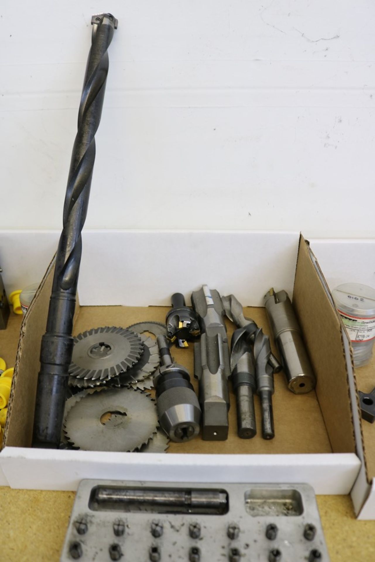 Box of Various Taps, Drills, Facemill, Insert Endmill, Milling Cutters, Through Coolant Drill and - Image 4 of 4