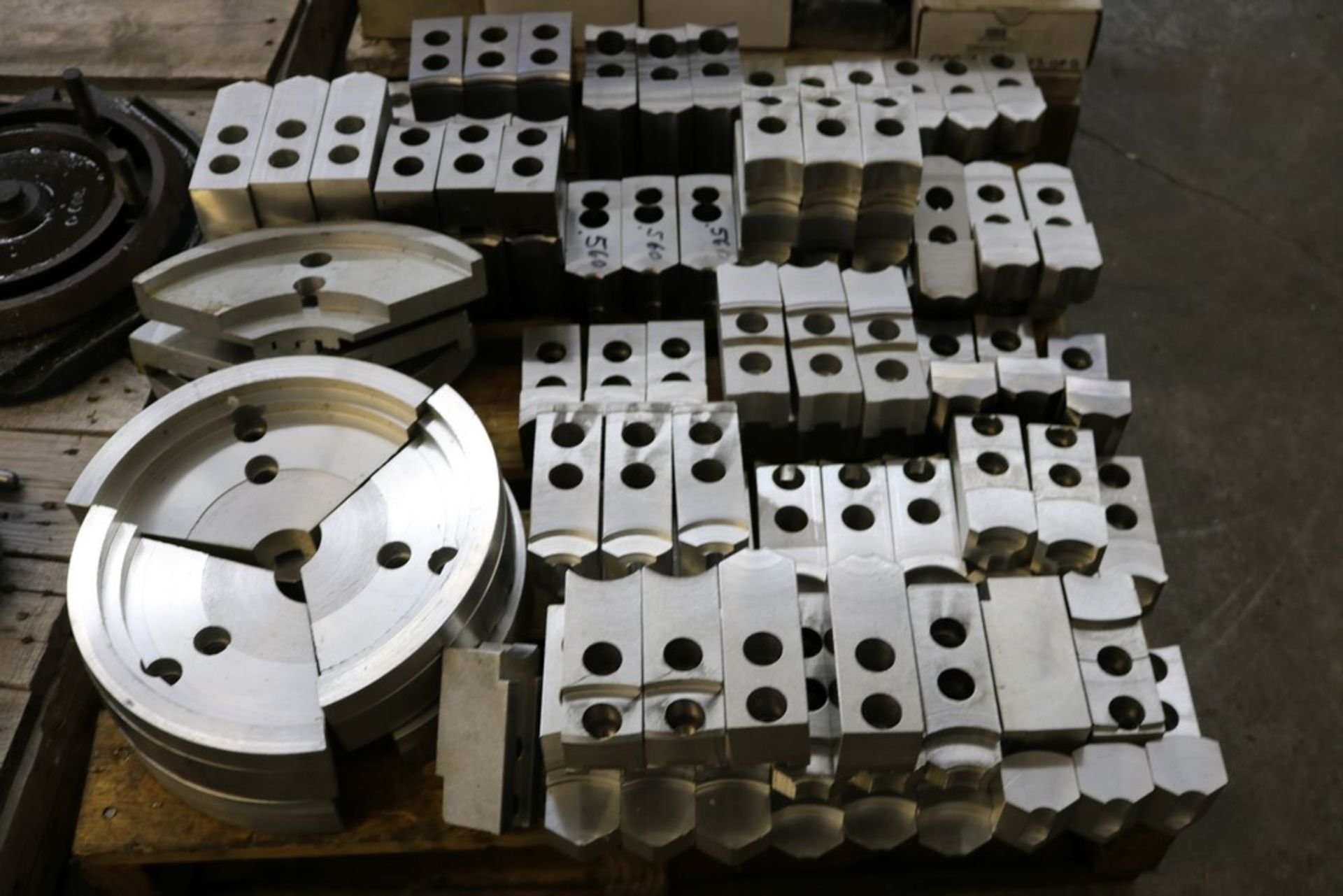 Pallet of Various Size Aluminum and Steel Jaws and Pie Jaws Used - Image 2 of 3