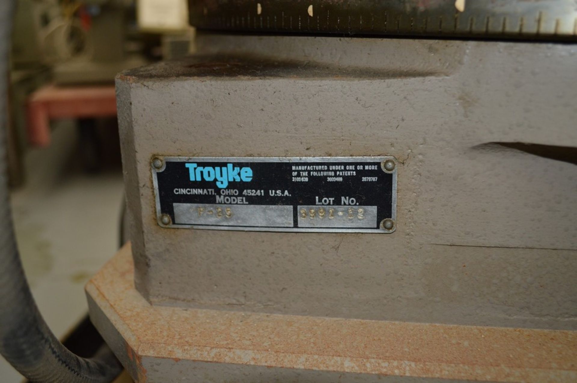 Troyke Model P25 full 4th electric rotary table with low speed gear, 1 reducer and motor speed - Image 5 of 6