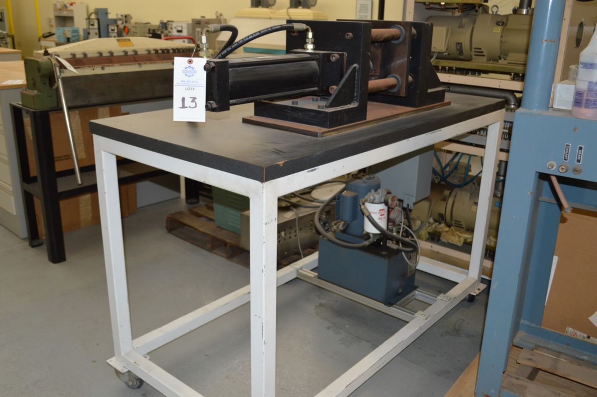 4 Post horizontal press with stand, 3000 psi, RAM speed controls - Image 3 of 8