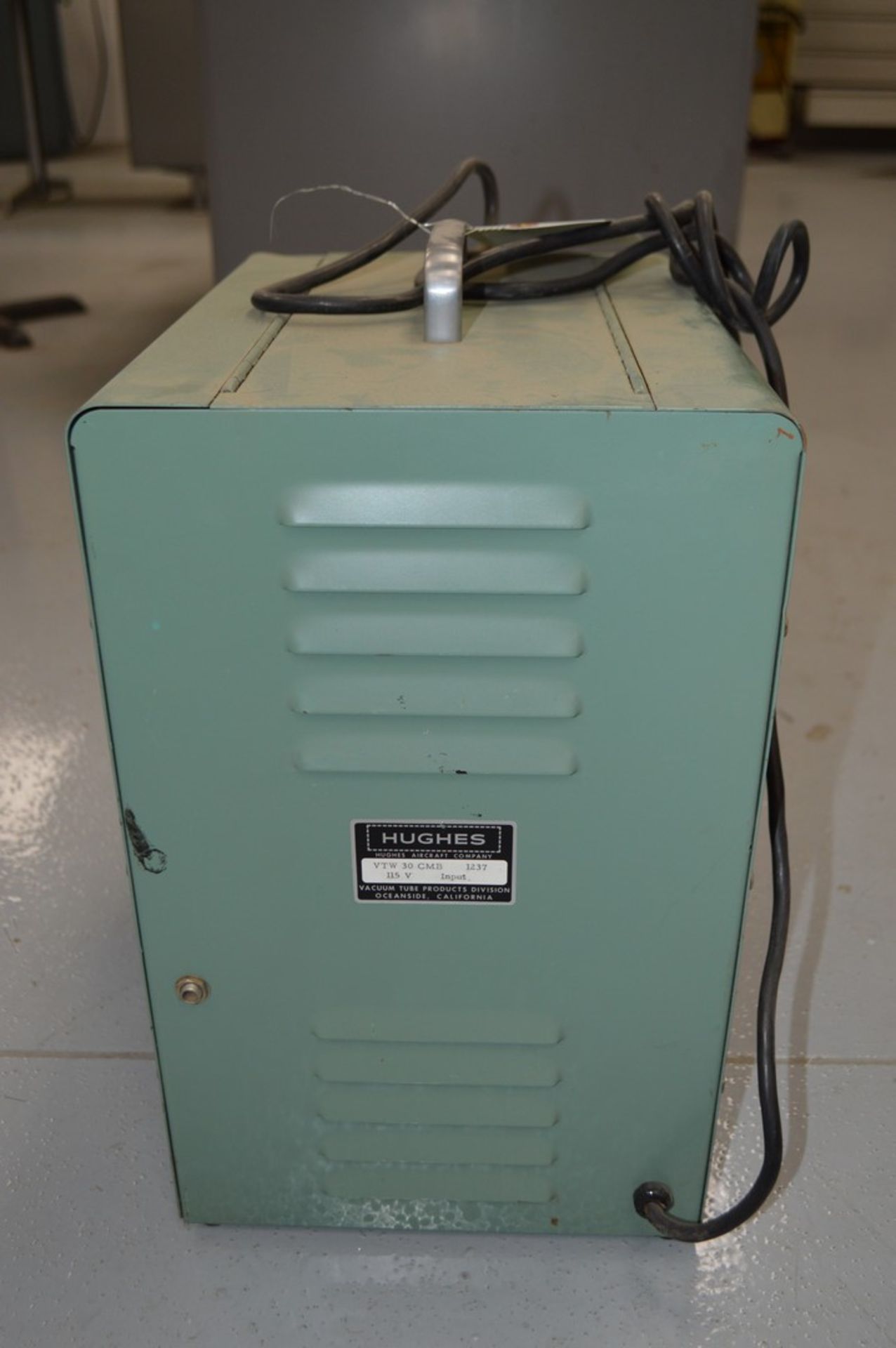 Hughes Model VTW-30C-MB Capacitance discharge spot welder - Image 3 of 3