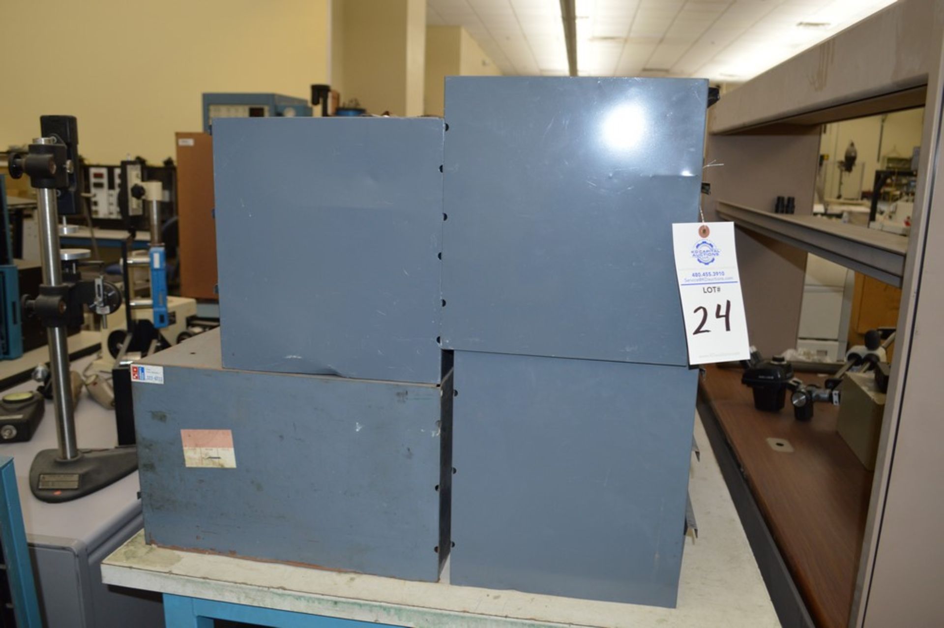 8 Metal cabinets with punch tooling and accessories, all contents included - Image 2 of 9
