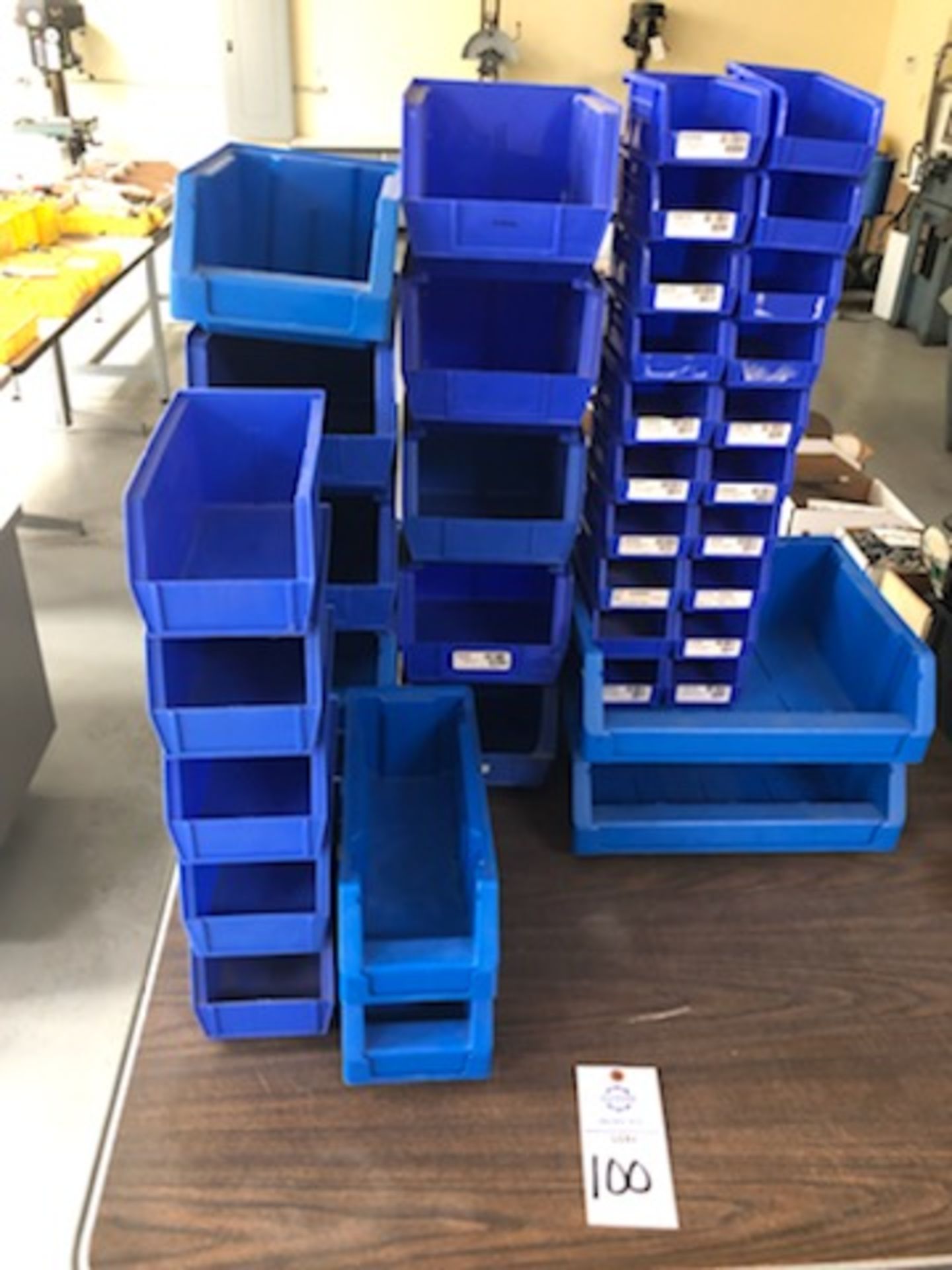 Assorted hard plastic blue parts bins of various sizes - Image 3 of 3