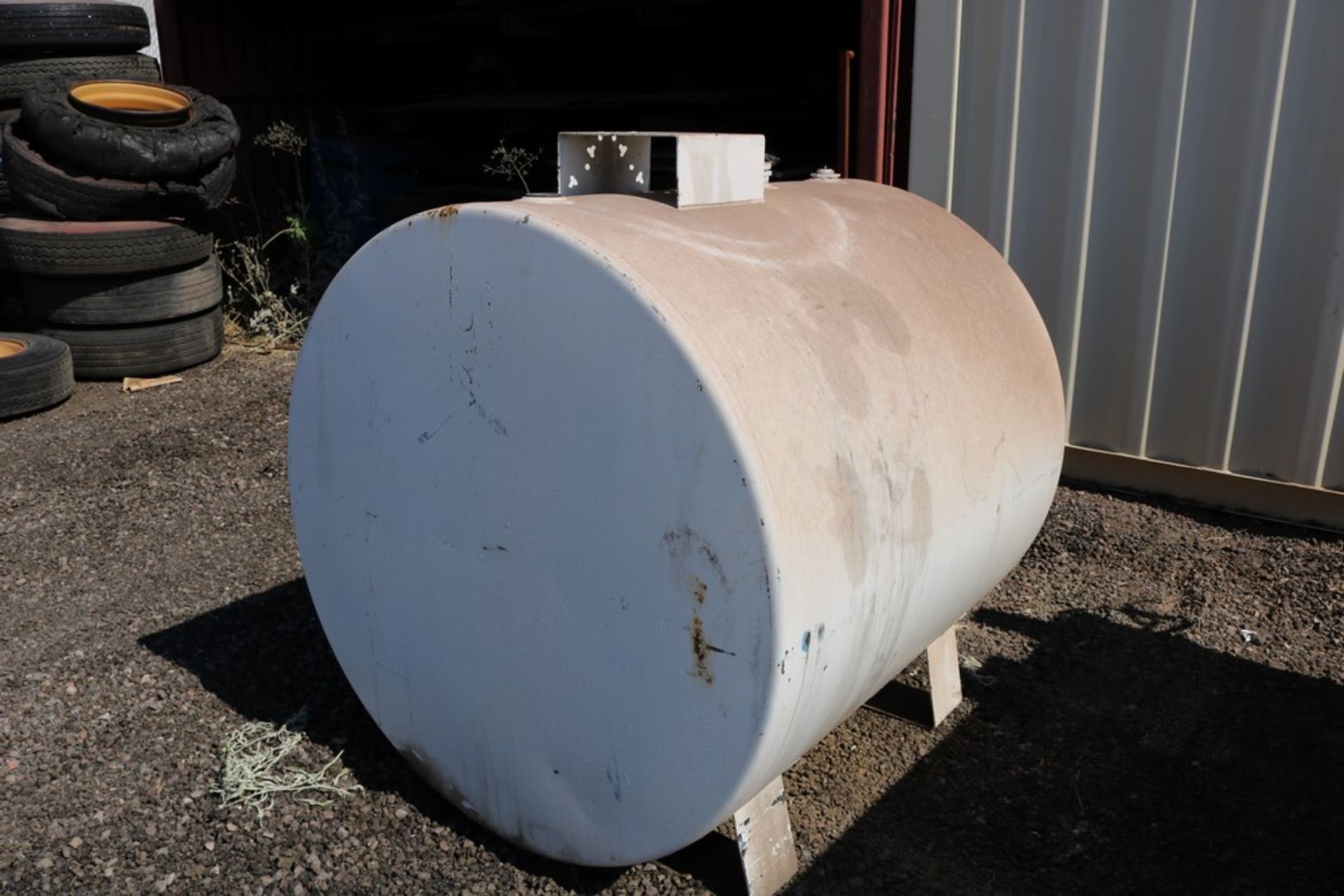 hydraulic oil tank, 45'' diameter x 4' deep