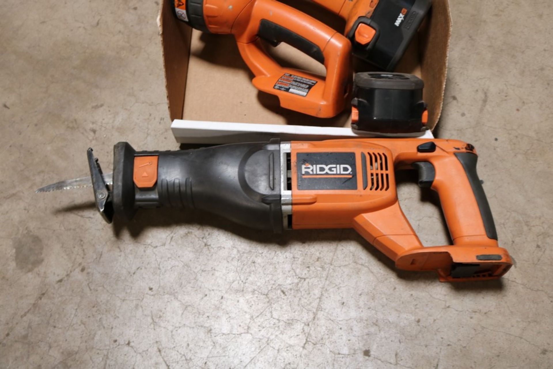 ridgid angle impact drill, ridgid r844 jig saw, ridgid flashlight w/ 2 batteries, no charger - Image 4 of 4