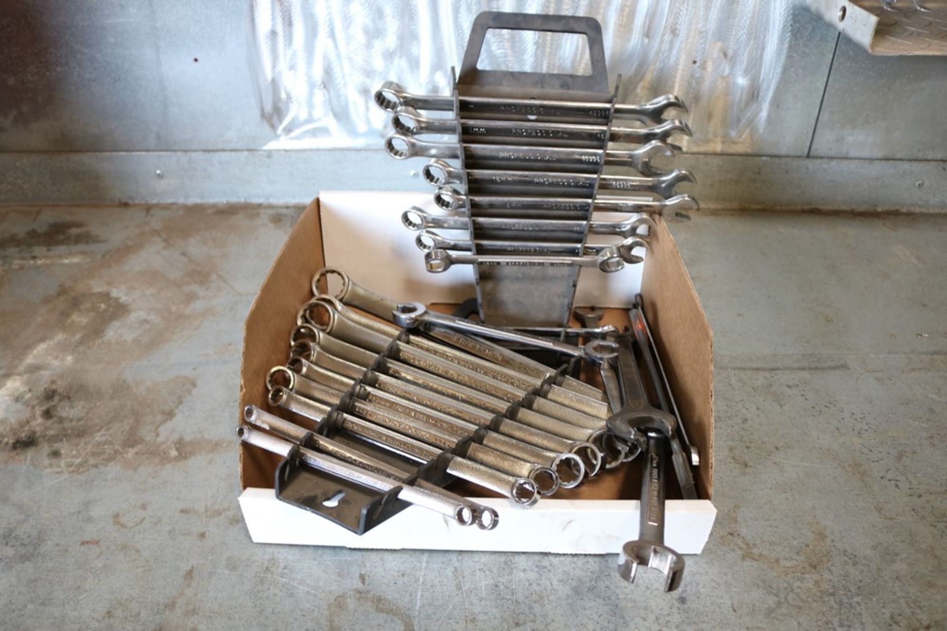 lot of various size socket wrenches