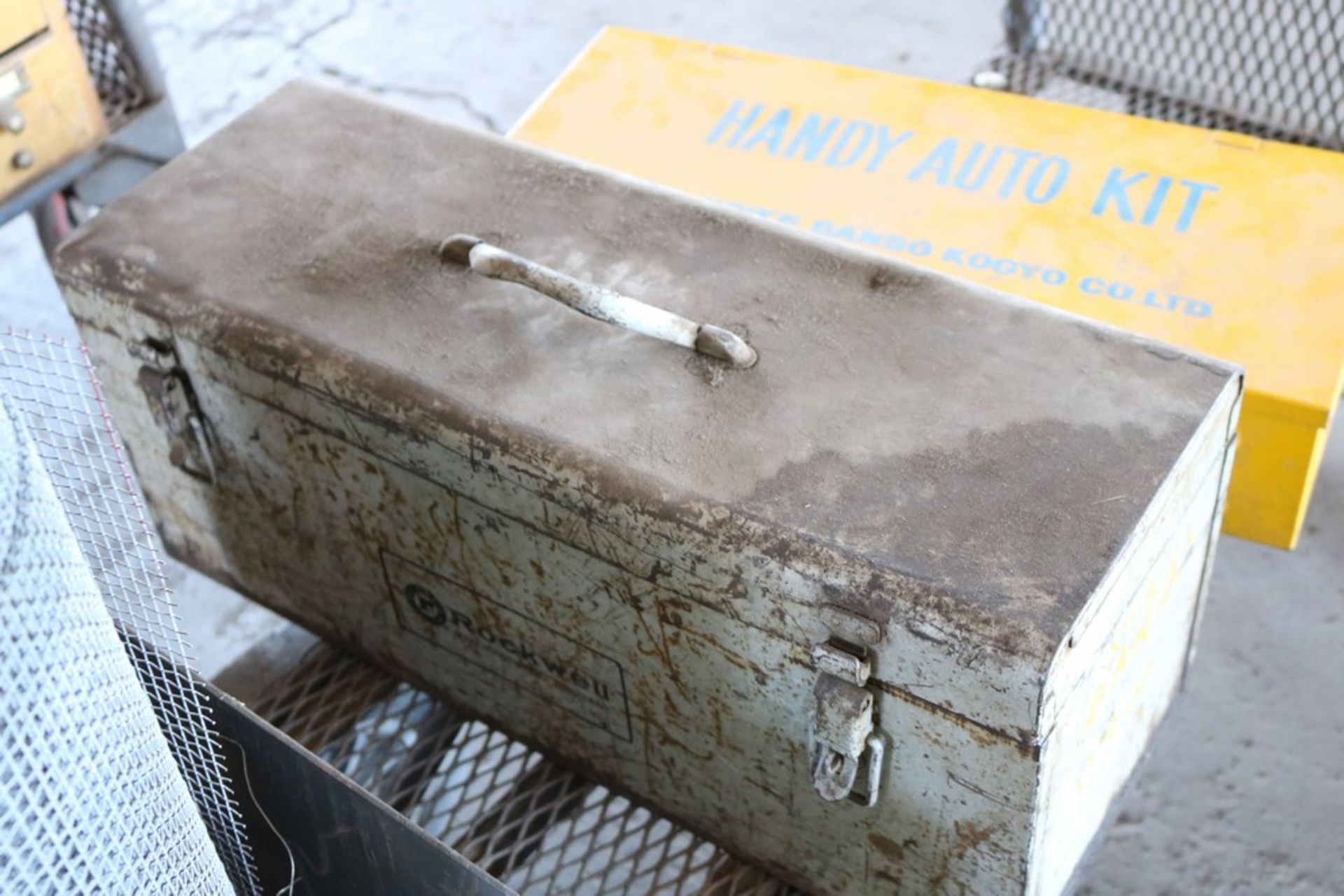 Portabander and rolling cart, torches, wire mesh roll - Image 3 of 8