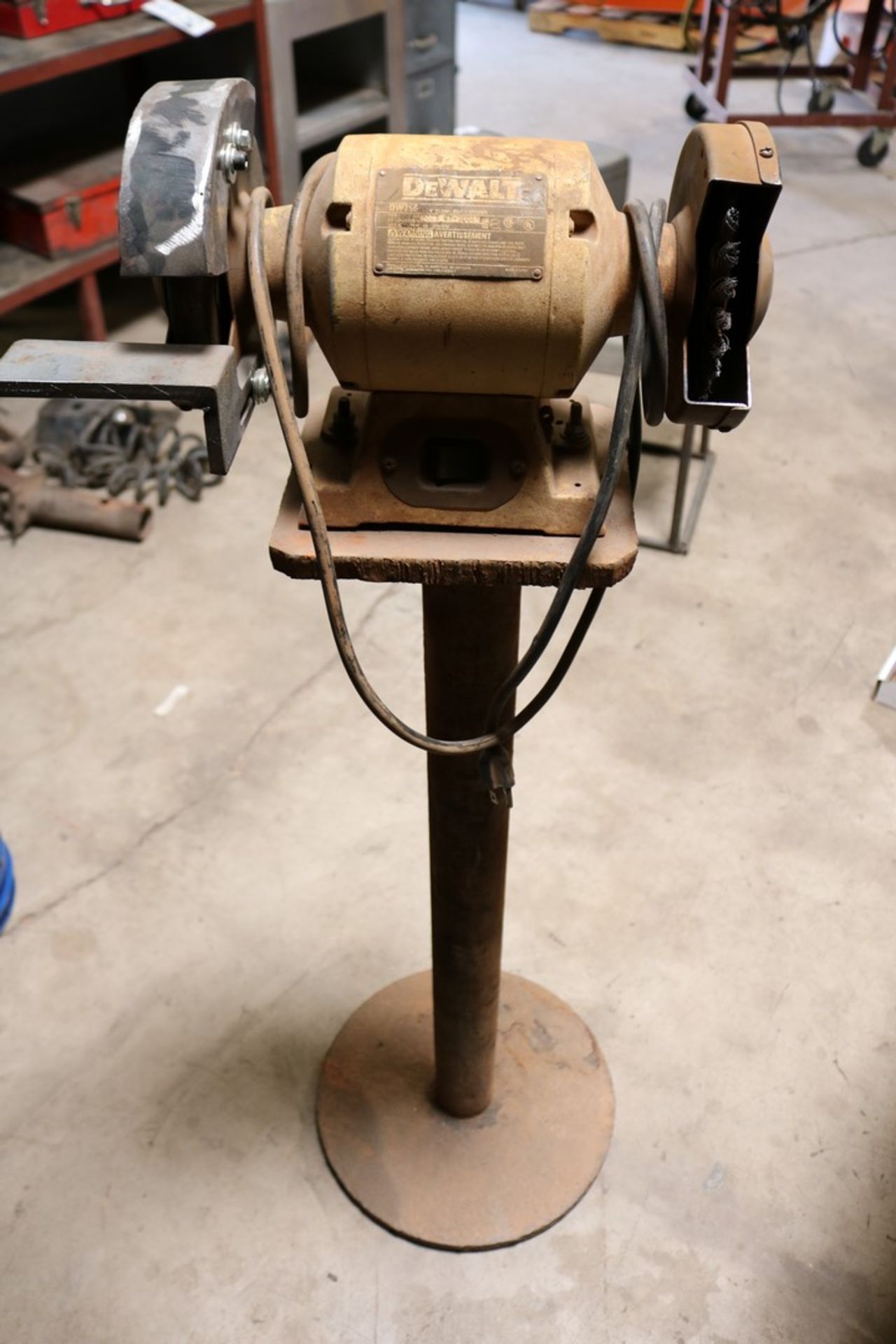 Dewalt DW756 Pedestal Buffer/Grinder