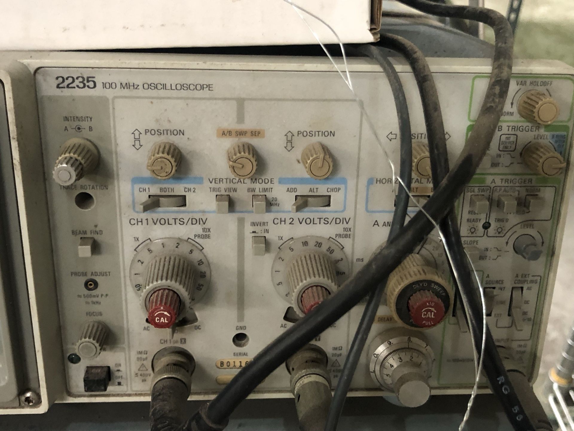 Tektronix model 2235 oscillioscope, rolling cart, strip chart recorder - Image 4 of 8