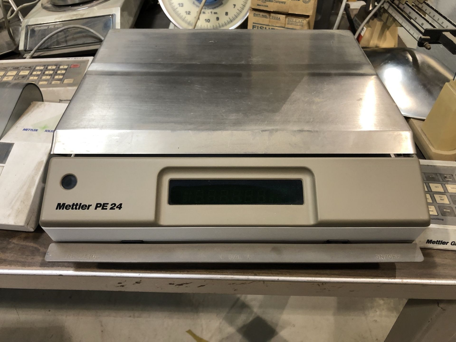 Mettler PE 24 Scale grams by the gram, Model GE 310 Counting keyboard controller, Mettler PE 400 - Image 6 of 14