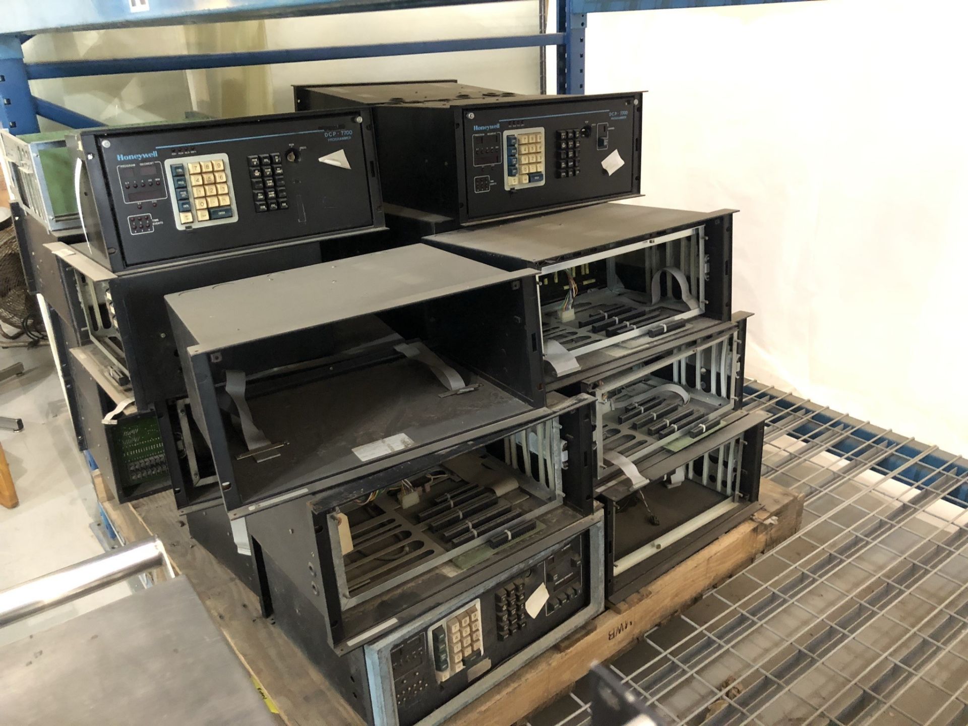 Lot of used Honeywell DCP 7700 microprocessor based furnace control systems. - Image 2 of 3