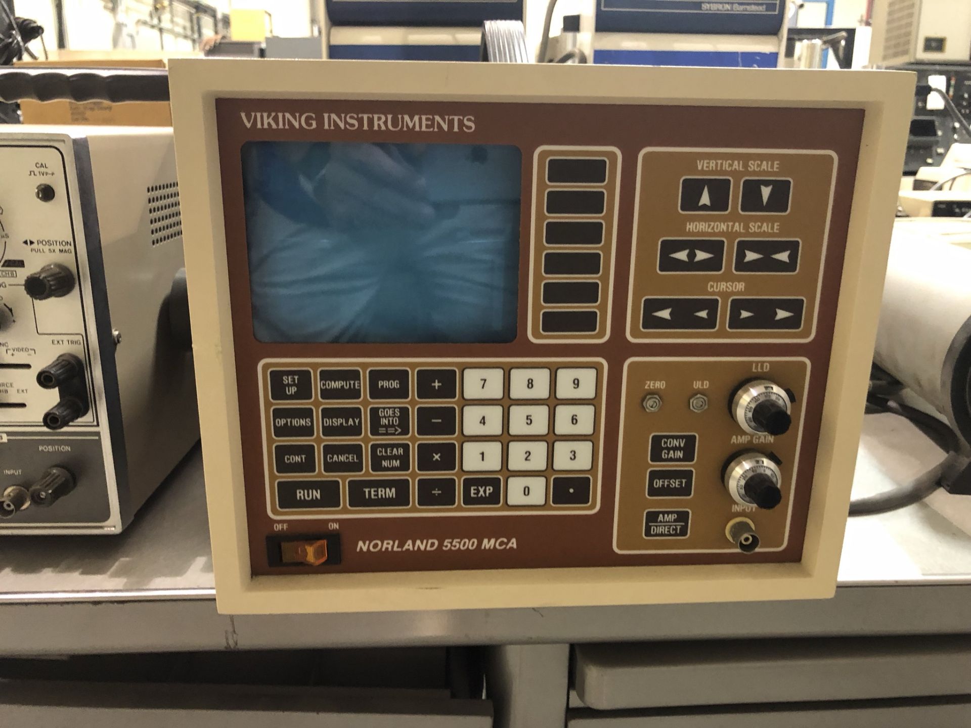 BK Precision 15 MHz Oscilloscope , Viking Instruments Norland Multi-channel analyzer with SCA, 2 - Image 3 of 14