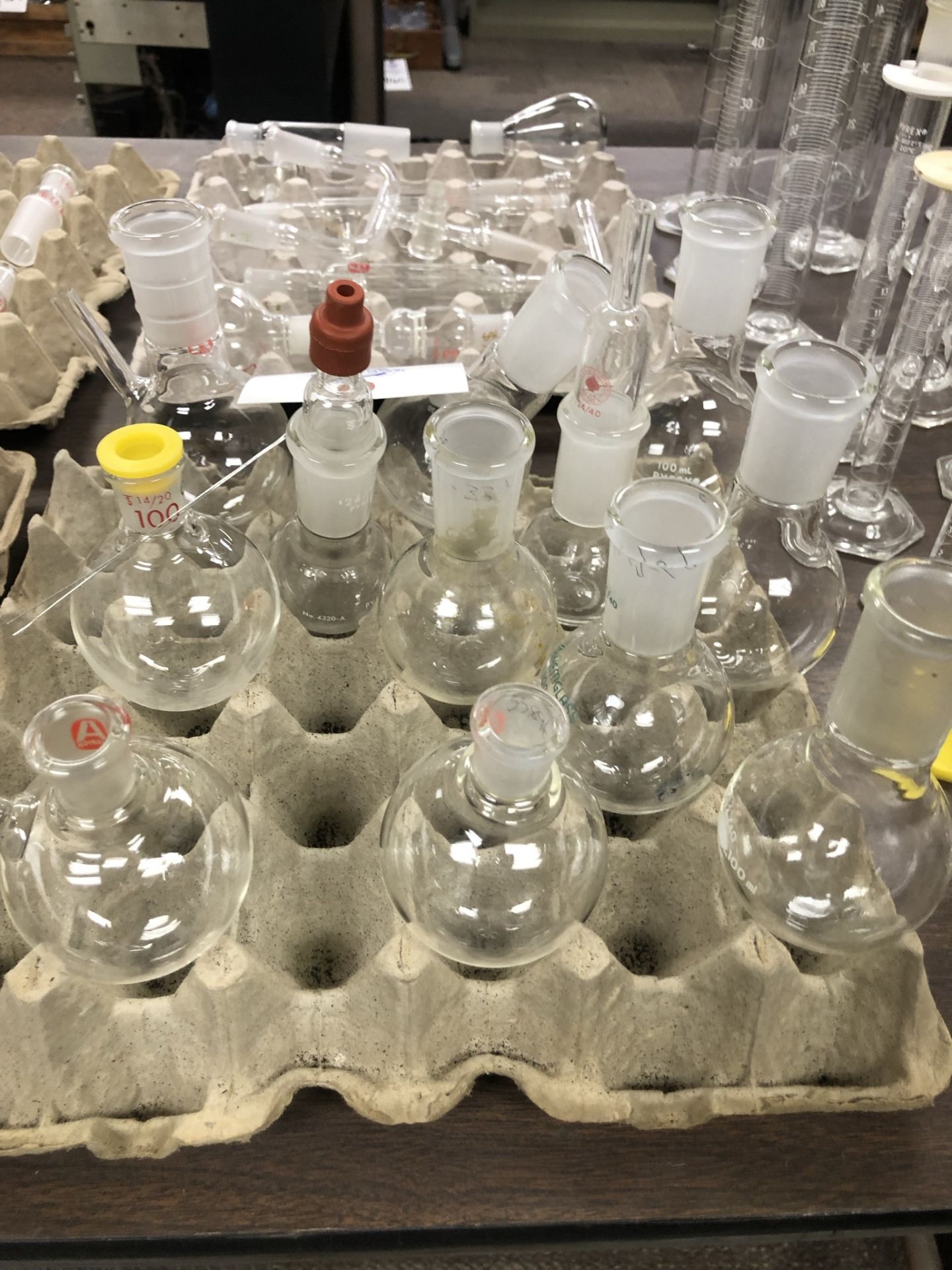 Lot of Misc. Lab Glassware: Mostly Graduated Cylinders, Lot of Misc Lab Glassware:14/20 boiling - Image 4 of 6