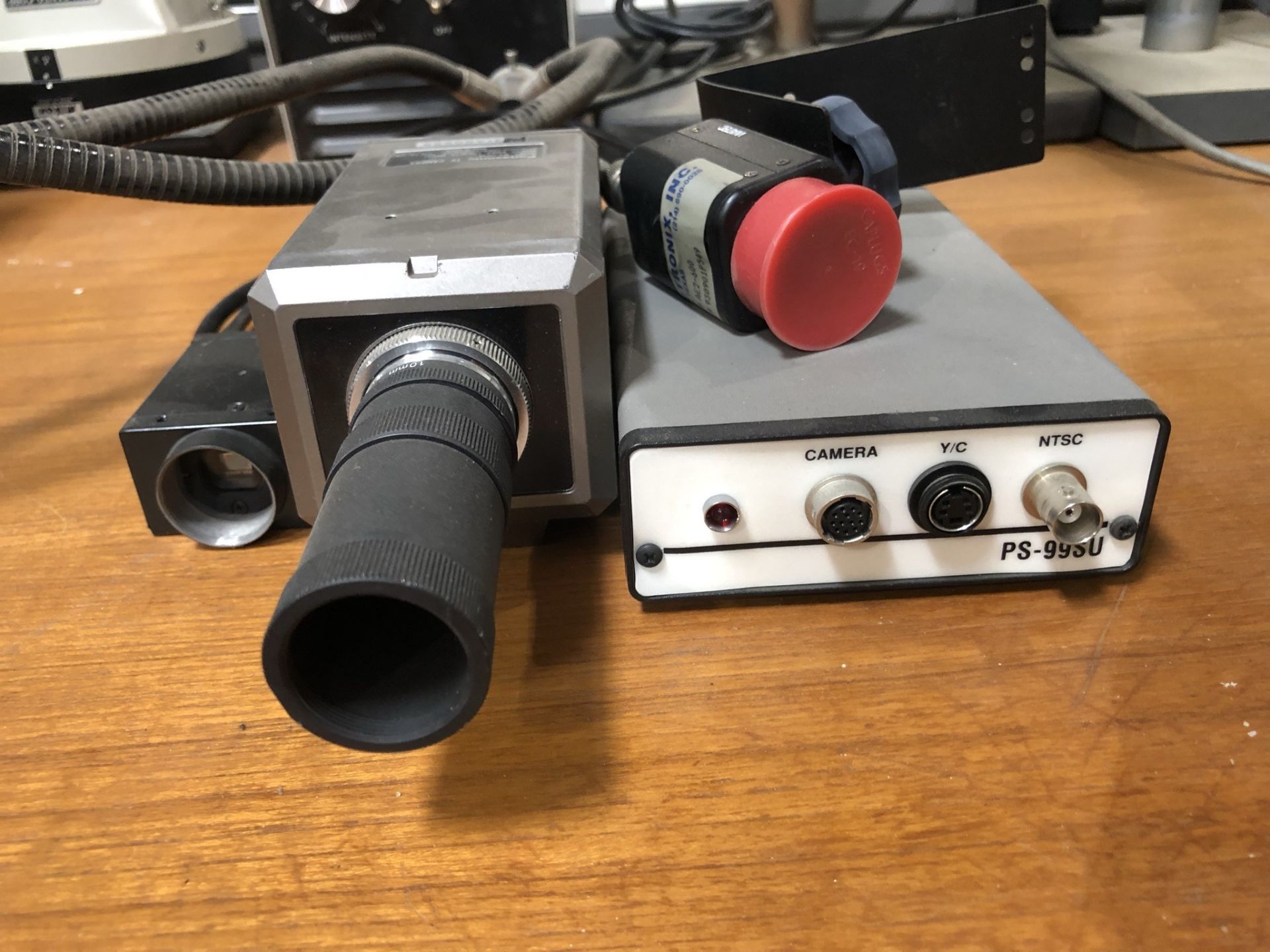 Lot of Misc. Microscopes and optical gauging systems. Lot includes two optical laps, and a nice - Image 12 of 28