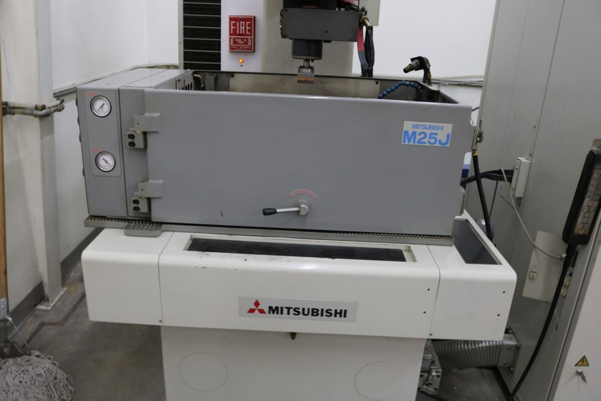 1992 Mitsubishi M25J Wire EDM, Mitsubishi JC7G35 Control with Tooling and Accessories - Image 3 of 14