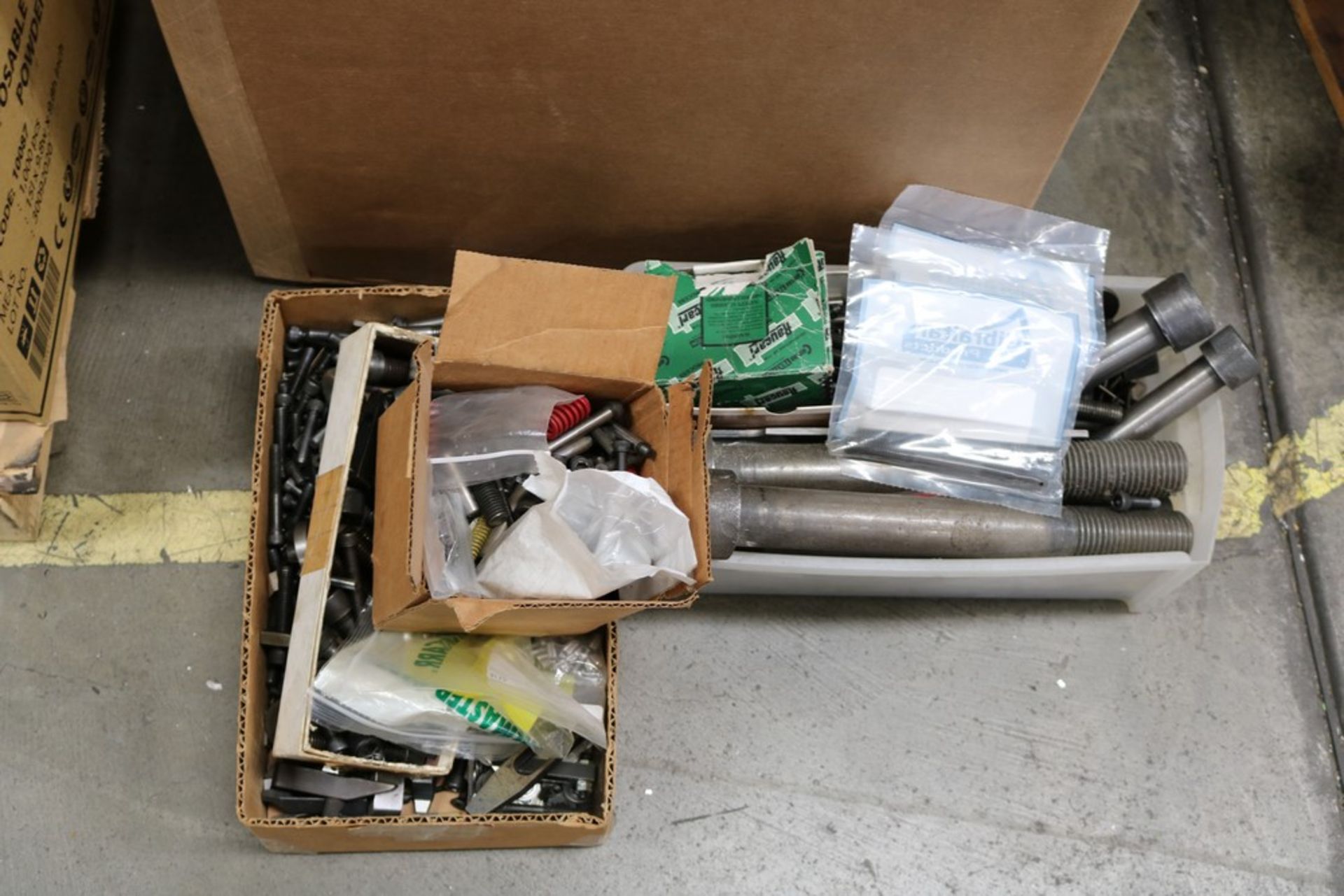 Large Box of Various Fastners/Nuts and Bolts, Etc - Image 2 of 6