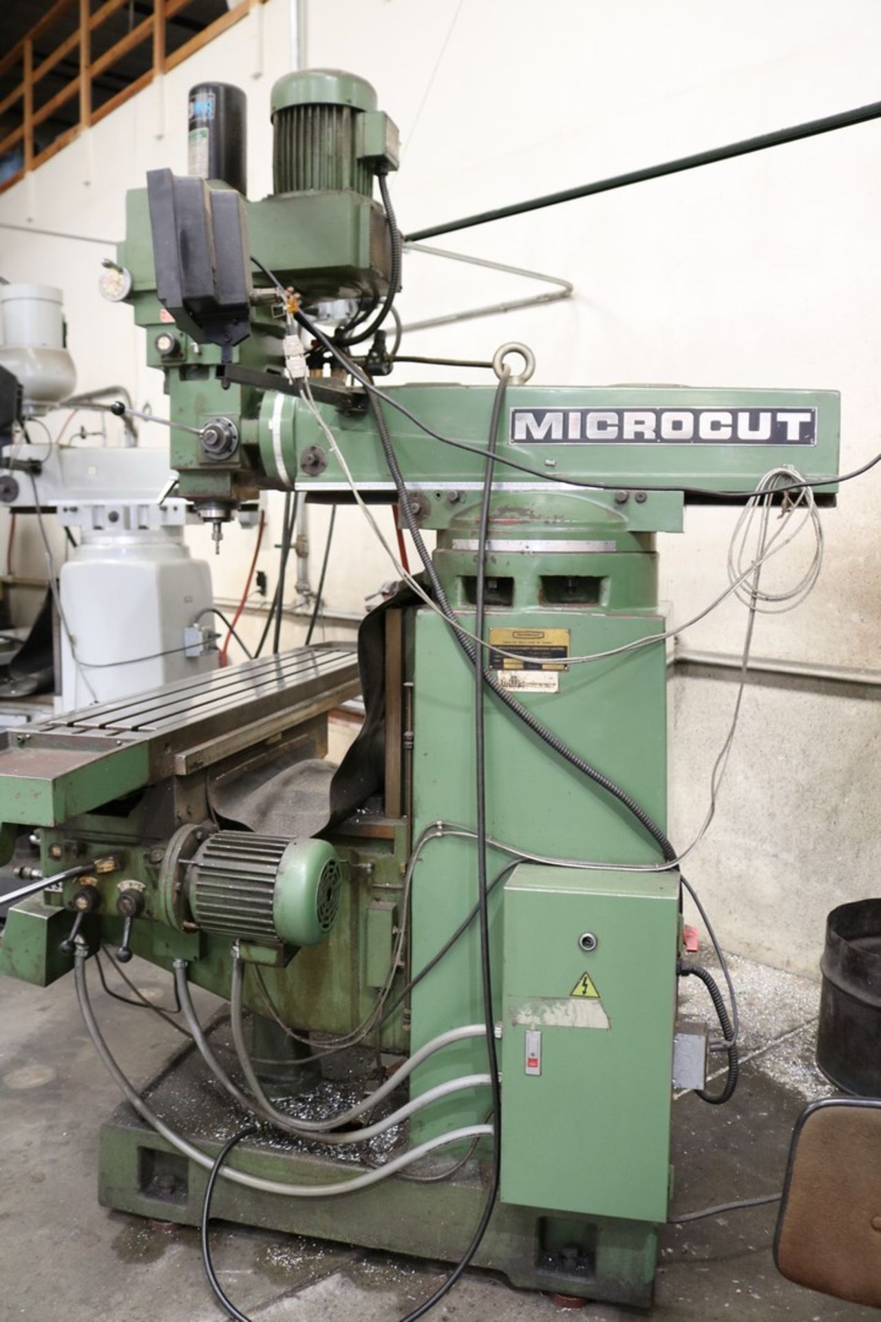 Microcut 5000VS Knee Mill, 5HP, Anilam Wizard 350 Plus DRO, Servo Y Axis, Auto Up and Down, - Image 8 of 11