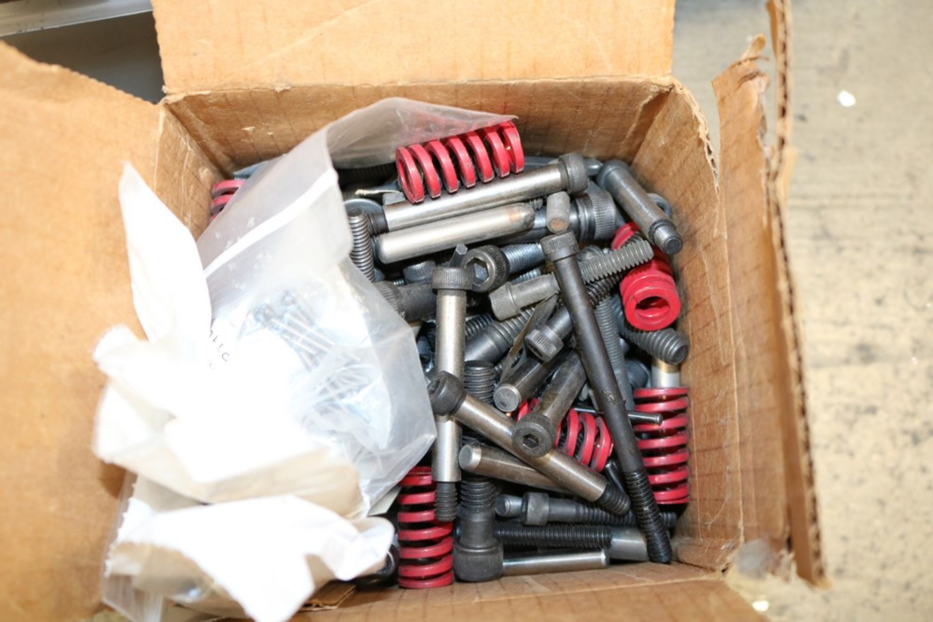 Large Box of Various Fastners/Nuts and Bolts, Etc - Image 3 of 6