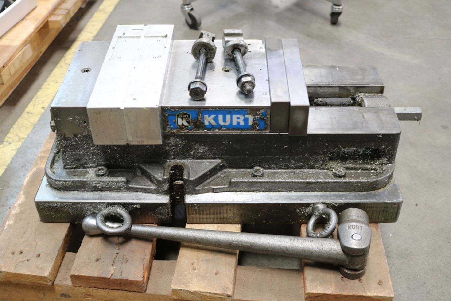 8" Kurt Vise 2 on Aluminum Riser Plate