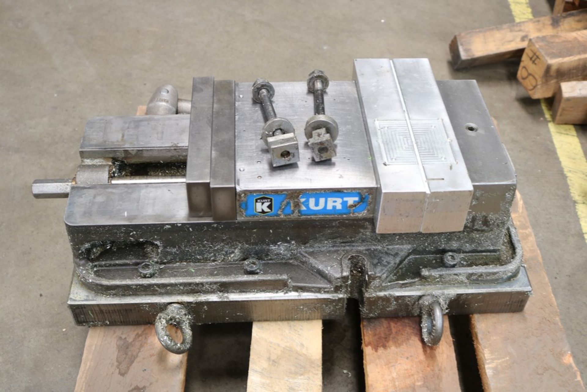 8" Kurt Vise 2 on Aluminum Riser Plate - Image 2 of 2