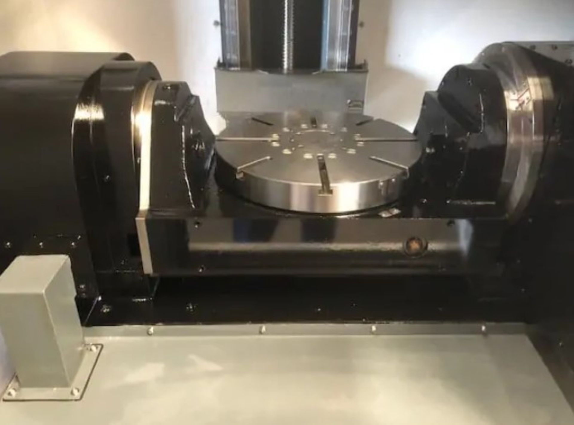 2014 YCM FX 380A Serial Number 10032, CNC Vertical Machining Center - Image 3 of 5