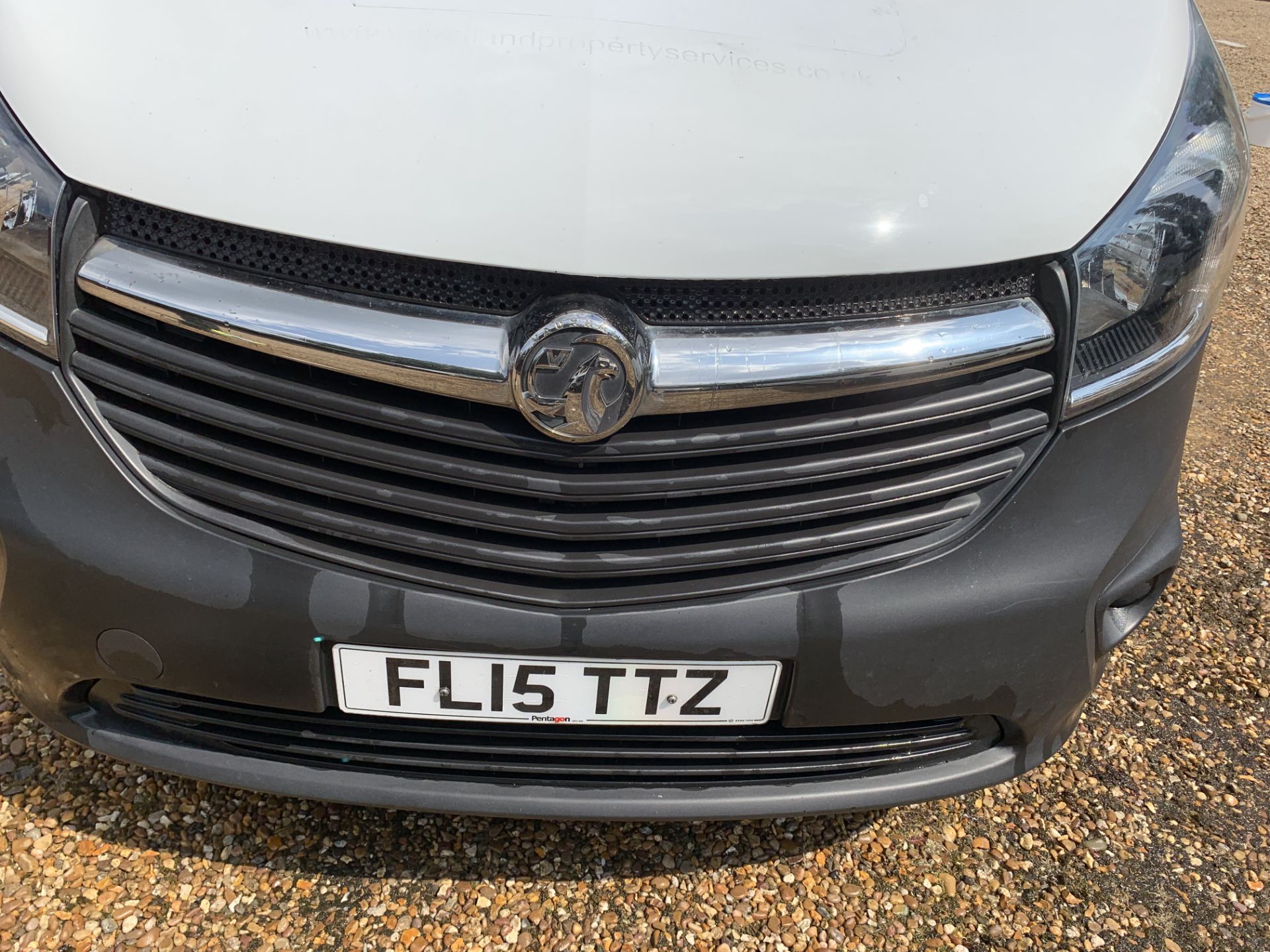 FL15 TTZ VAUXHALL VIVARO 2700 CDTI - Image 2 of 18